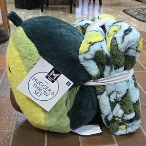 Kids Avocado Hugger & Throw Set
